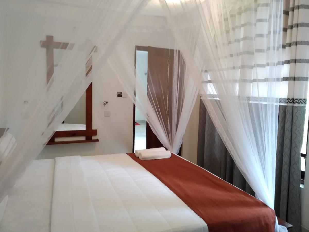 Holly House Homestay Элла Экстерьер фото