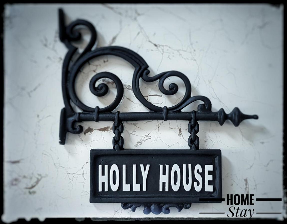 Holly House Homestay Элла Экстерьер фото